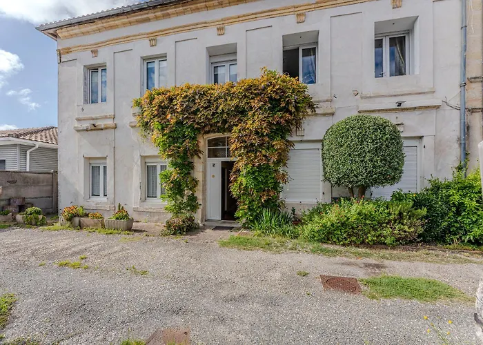 De Maitre Traversant Lejlighed