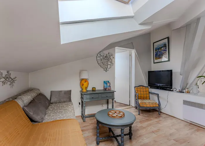 De Maitre Traversant Lejlighed